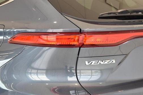2024 Toyota Venza XLE