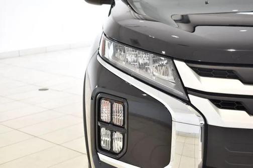 Mercury Gray Metallic 2025 Mitsubishi Outlander Sport 2.0 ES