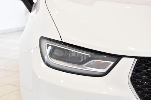 2025 Chrysler Pacifica L