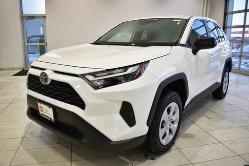 2025 Toyota RAV4 LE