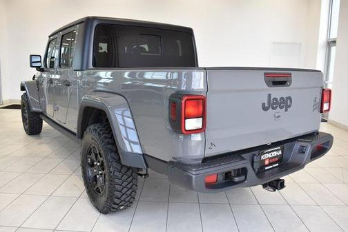2022 Jeep Gladiator Sport