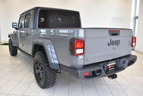2022 Jeep Gladiator Sport