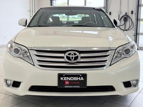 Blizzard Pearl 2011 Toyota Avalon Limited