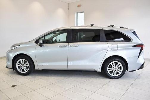 2021 Toyota Sienna Limited