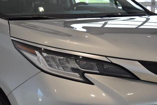 2021 Toyota Sienna Limited