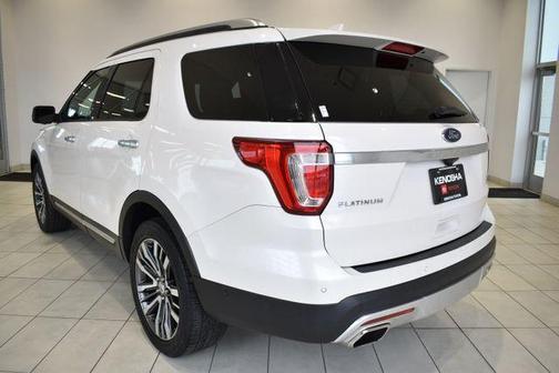 2017 Ford Explorer Platinum