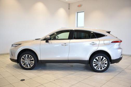 2022 Toyota Venza XLE