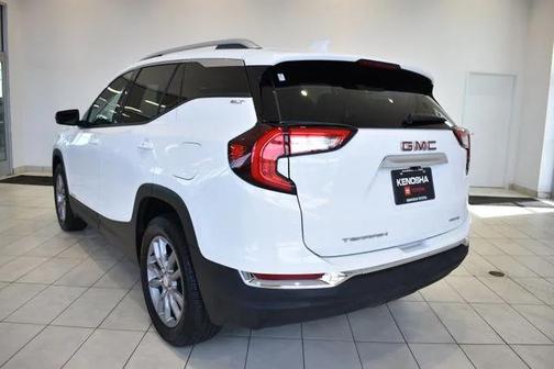 Summit White 2024 GMC Terrain SLT