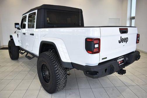 2021 Jeep Gladiator Willys 4x4