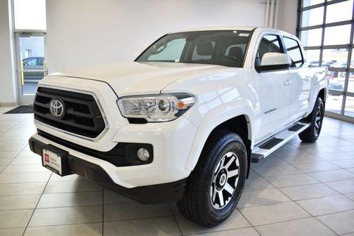 Ice Cap 2023 Toyota Tacoma SR5