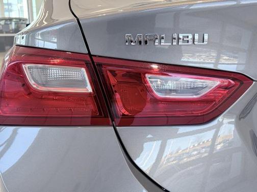 2017 Chevrolet Malibu 1LT