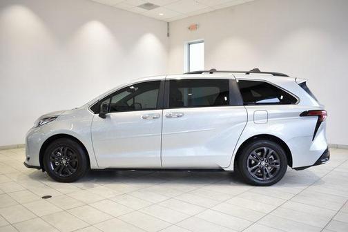 2024 Toyota Sienna XSE 7 Passenger