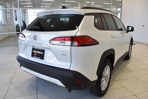 2025 Toyota Corolla Cross LE