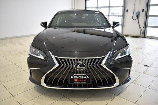 2022 Lexus ES 250 Base