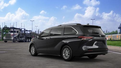2025 Toyota Sienna XLE