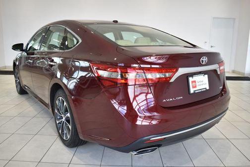 2017 Toyota Avalon XLE Premium