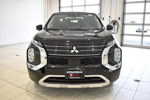Black 2024 Mitsubishi Outlander SE Black Edition w/Pano Roof S-AWC