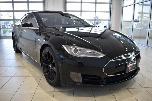 2016 Tesla Model S 70D