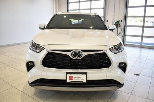 2025 Toyota Highlander Platinum