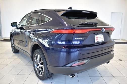 Blueprint 2023 Toyota Venza LE