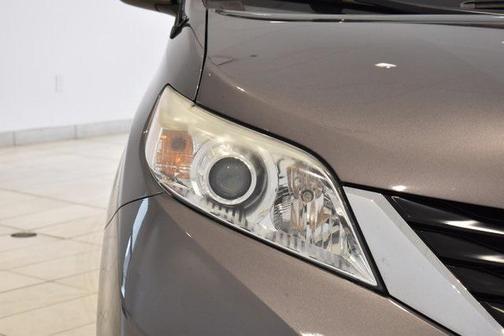 2014 Toyota Sienna LE