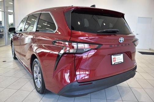 2021 Toyota Sienna XLE 7 Passenger