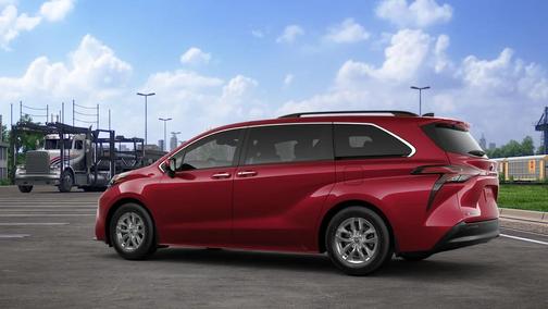 2025 Toyota Sienna XLE 7 Passenger