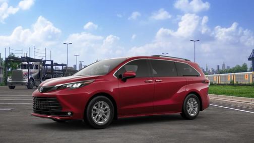 2025 Toyota Sienna XLE 7 Passenger