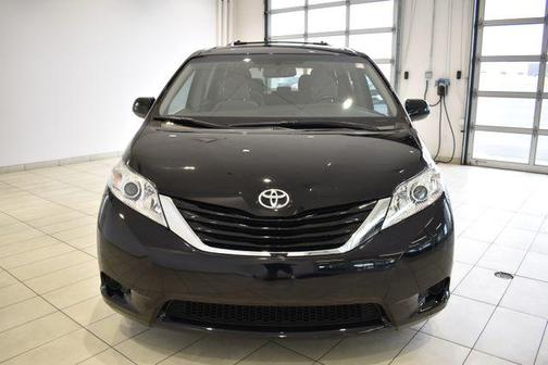 2017 Toyota Sienna LE