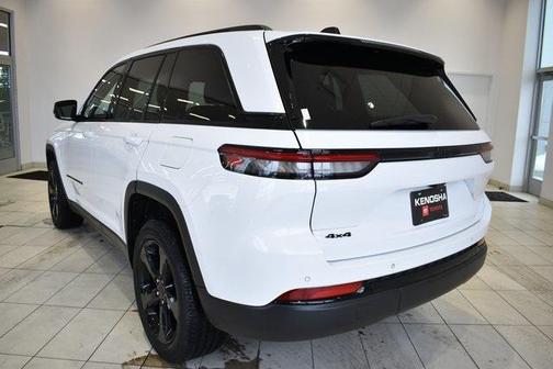 2022 Jeep Grand Cherokee Altitude