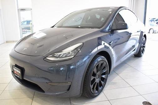 2023 Tesla Model Y Long Range