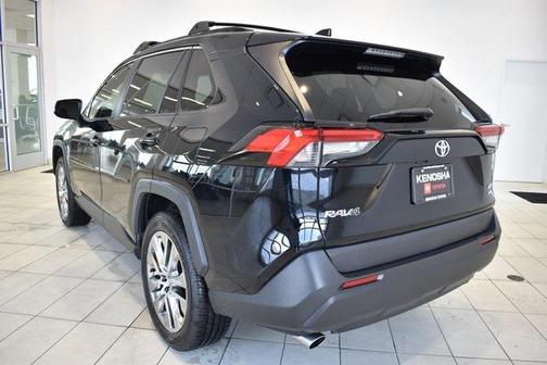 2020 Toyota RAV4 XLE Premium