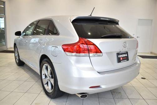 Classic Silver Metallic 2012 Toyota Venza XLE