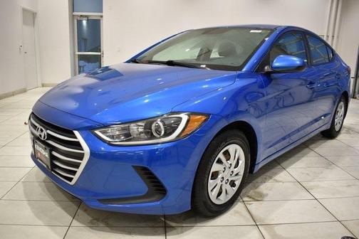 2018 Hyundai ELANTRA SE