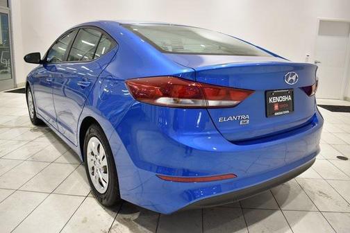 2018 Hyundai ELANTRA SE
