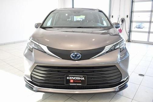 2021 Toyota Sienna XLE