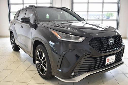 2022 Toyota Highlander XSE
