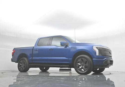 2022 Ford F-150 Lightning LARIAT