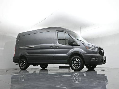 2026 Ford Transit-250 148 WB Medium Roof Cargo