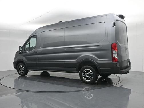 2026 Ford Transit-250 148 WB Medium Roof Cargo