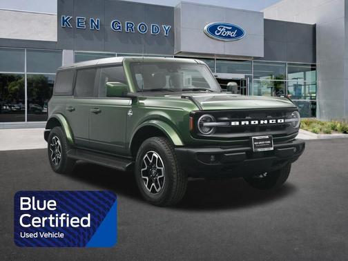 Eruption Green Metallic 2025 Ford Bronco Outer Banks
