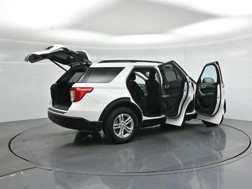 STAR WHITE MET TRI-COAT 2023 Ford Explorer XLT