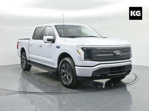 2025 Ford F-150 Lightning LARIAT