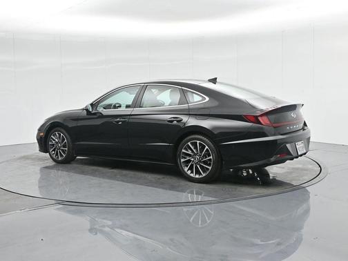 2022 Hyundai SONATA Limited