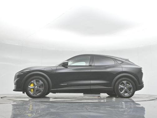 2022 Ford Mustang Mach-E Select