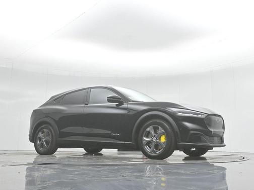 2022 Ford Mustang Mach-E Select