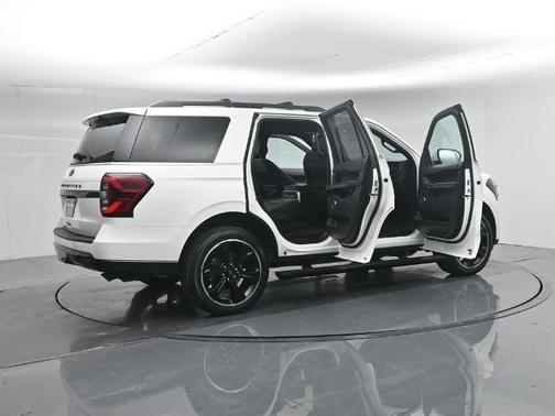 STAR WHITE MET TRI-COAT 2023 Ford Expedition LIMITED