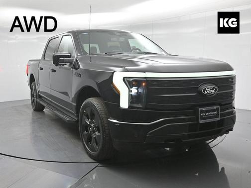 2025 Ford F-150 Lightning Platinum