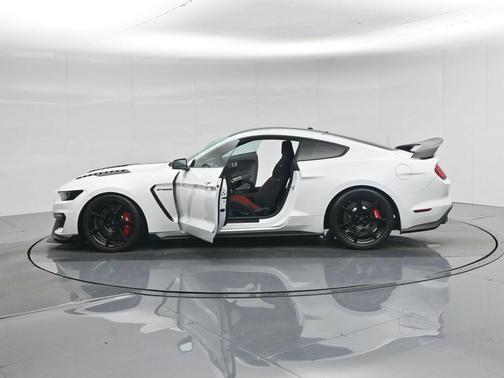 2019 Ford Shelby GT350 Base