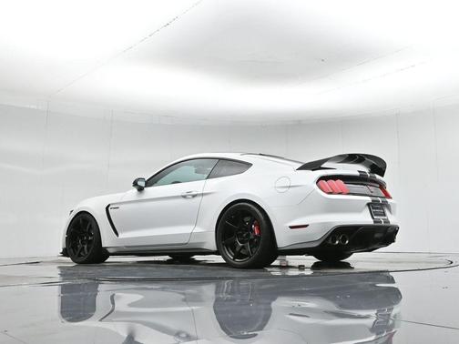 2019 Ford Shelby GT350 Base